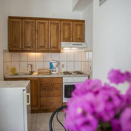 Apartments Skarpa 1601 Rogoznica  Eksteriør billede