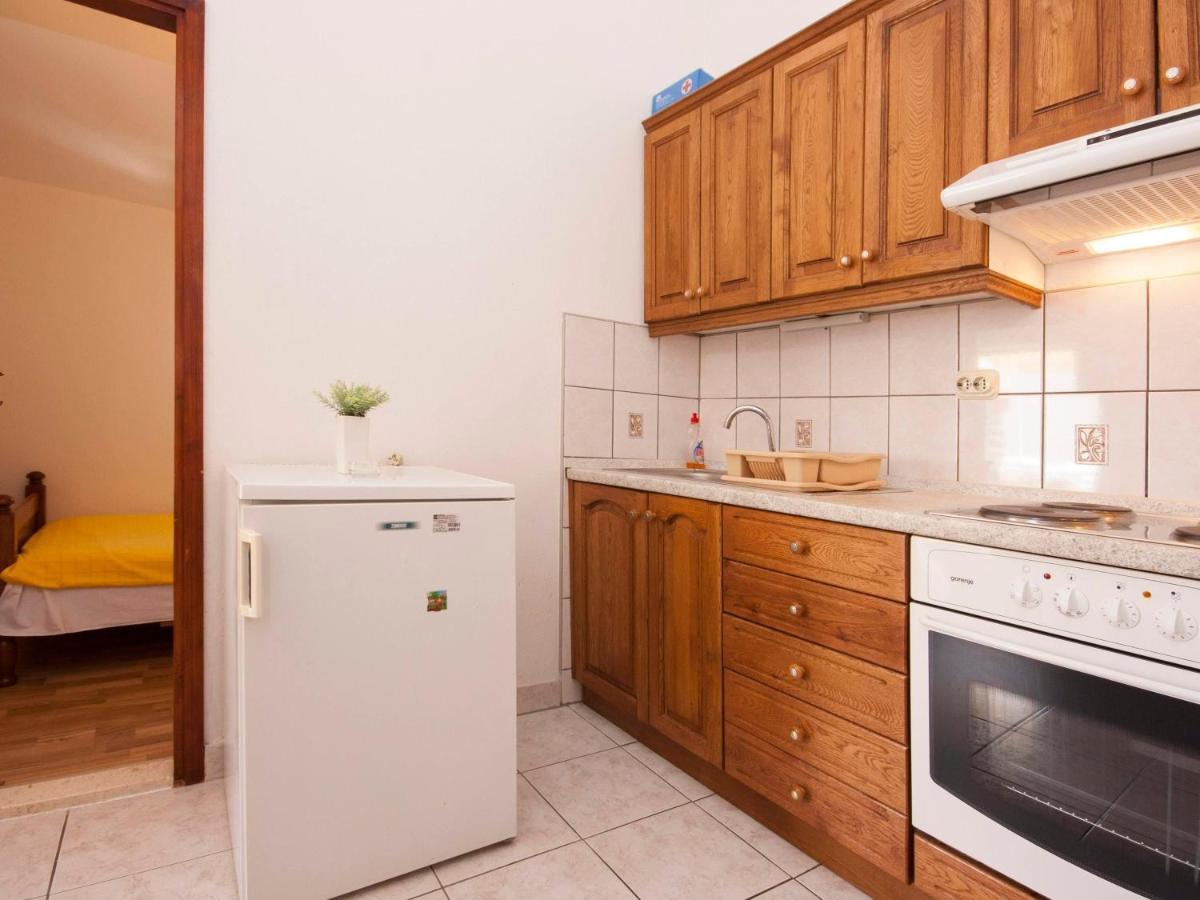 Apartments Skarpa 1601 Rogoznica  Eksteriør billede