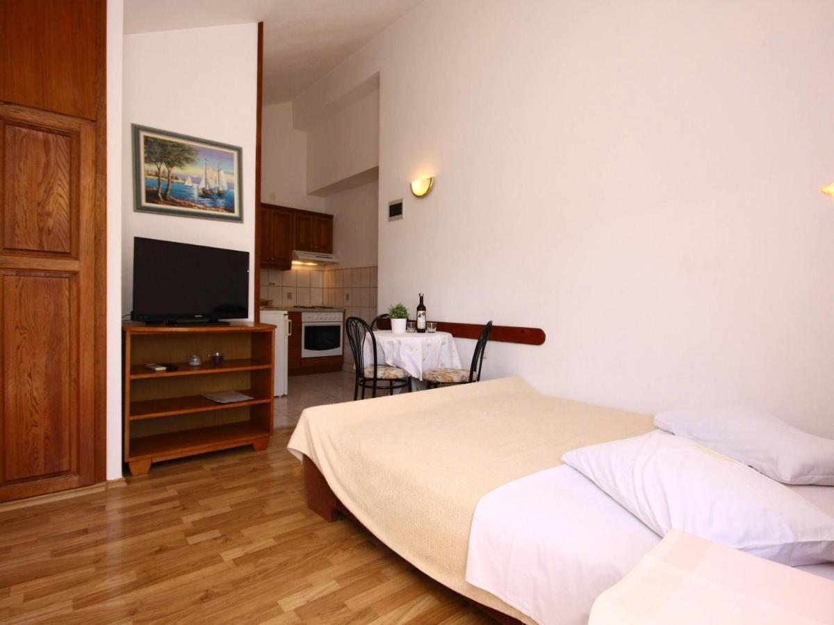 Apartments Skarpa 1601 Rogoznica  Eksteriør billede